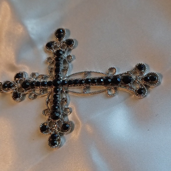 Fashion Jewelry - Picture 2 of 5